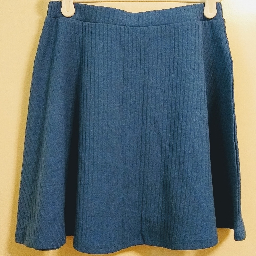 Ribbed mini skater skirt